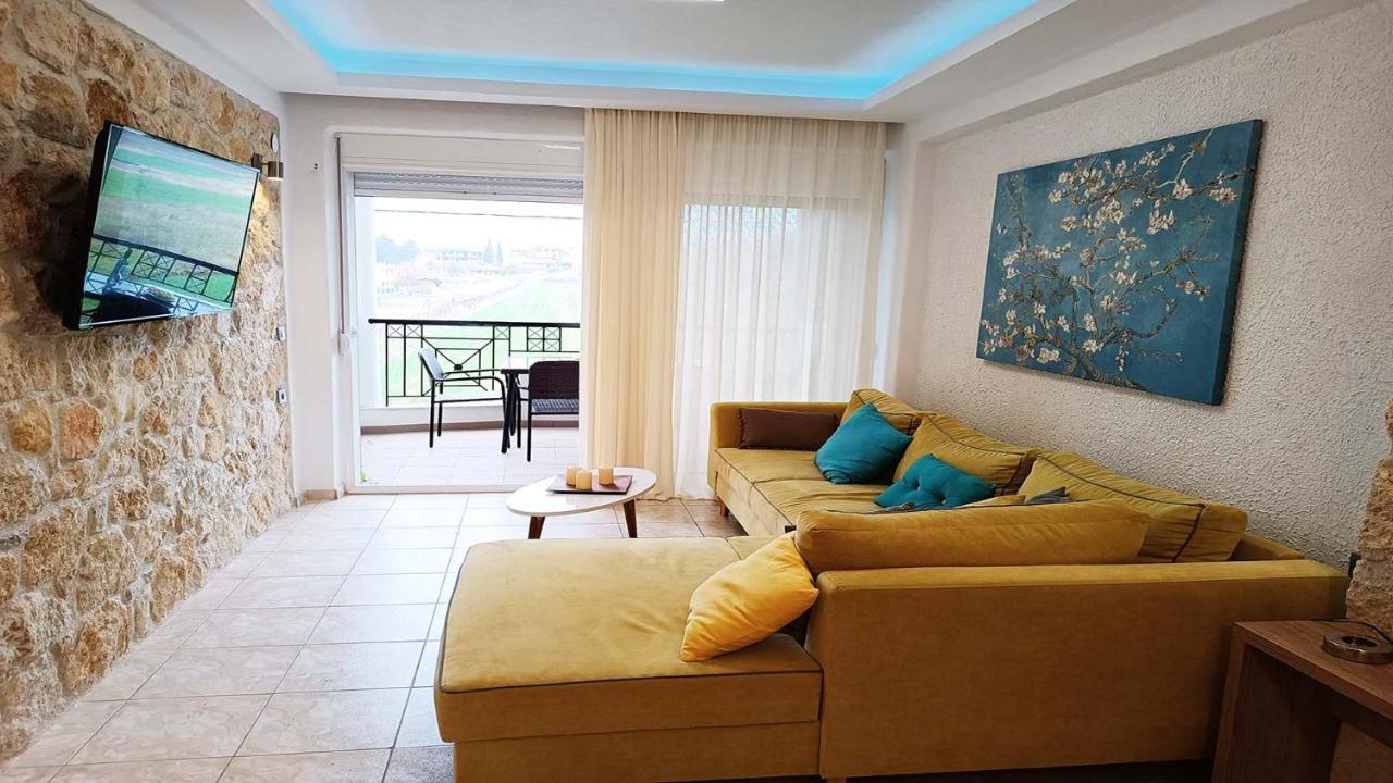 Anastasia Luxury Suites By Xenius Zeus In Nea Flogita Exterior foto